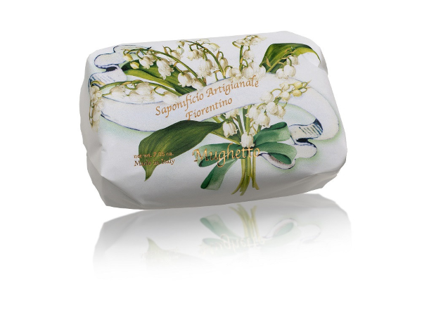Saponificio Artigianale Fiorentino Seife Magnolie" gepackt in Geschenkpapier"