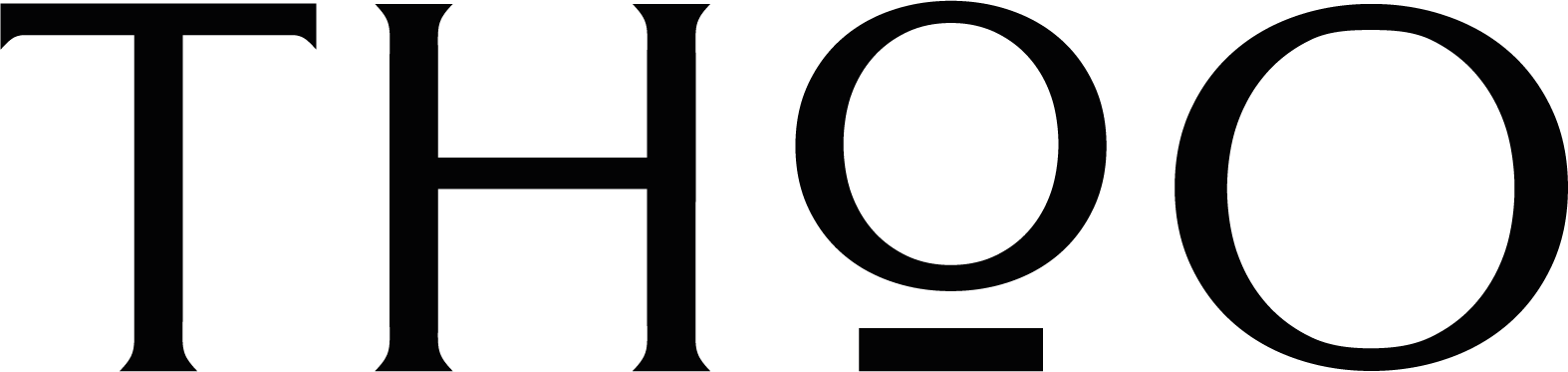 THoO Logo – schwarzer Markenname in moderner Serifenschrift auf weißem Hintergrund